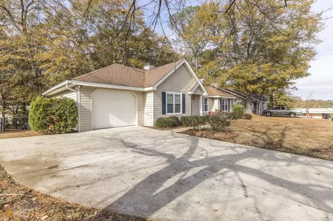 262 Ridgebend Dr, Centerville, GA 31028 photo 4