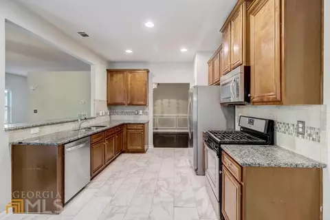 7557 Bowhead Ct, Fairburn, GA 30213 photo 4