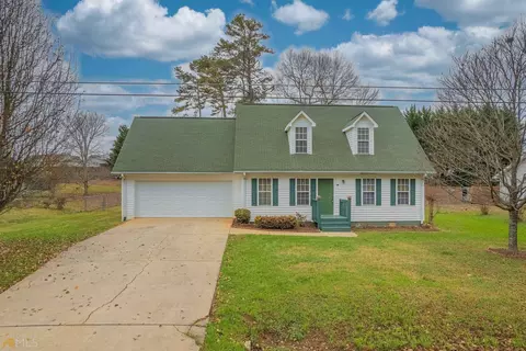 89 Chanticleer Rd, Commerce, GA 30529 photo 1