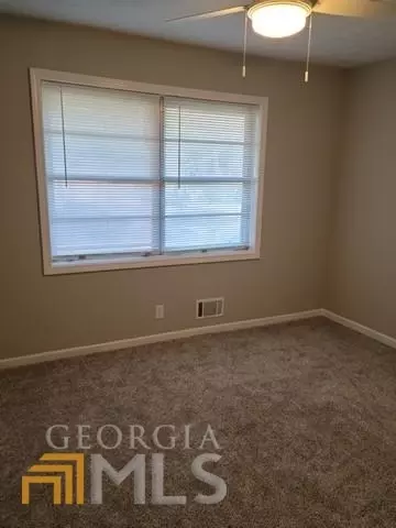 6876 Stephens Dr, Rex, GA 30273 photo 13