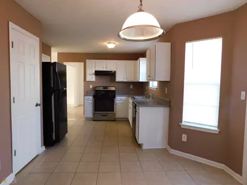 75 Adelaide Dr, Covington, GA 30016 photo 8