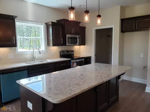 672 Riverside Ests, Lanett, AL 36863 photo 12