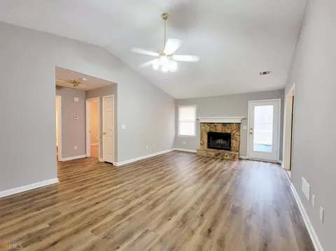 210 Laurel Way, Covington, GA 30016 photo 3