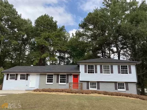 2582 Crabapple Ln, Morrow, GA 30260 photo 1