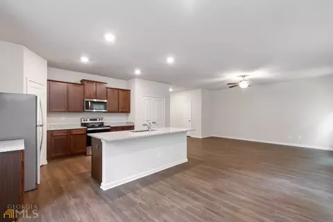 3276 Bridgewood Dr, Macon, GA 31216 photo 4