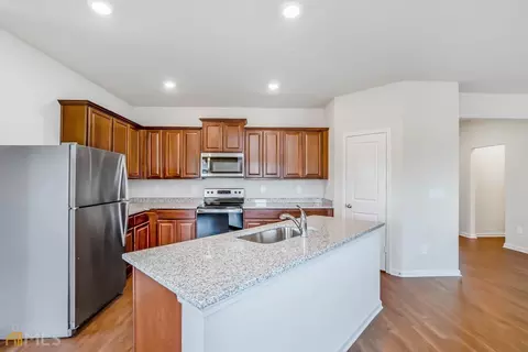 3255 Bridgewood Dr, Macon, GA 31216 photo 9