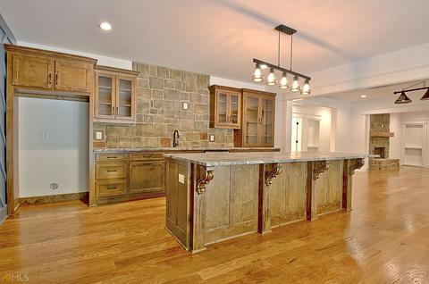 160 Cicely Way, Tyrone, GA 30290 photo 9