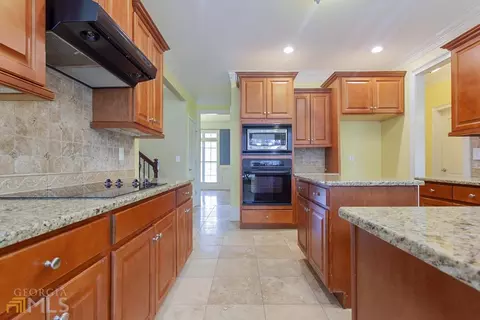 300 Fallstone Path, Mcdonough, GA 30253 photo 4