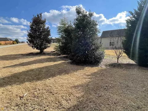 144 Ashby Dr, Jackson, GA 30233 photo 3