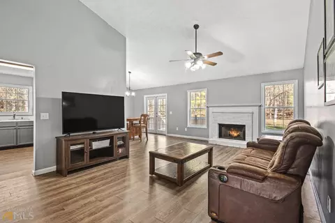 2823 Singleton Rd, Conyers, GA 30012 photo 9
