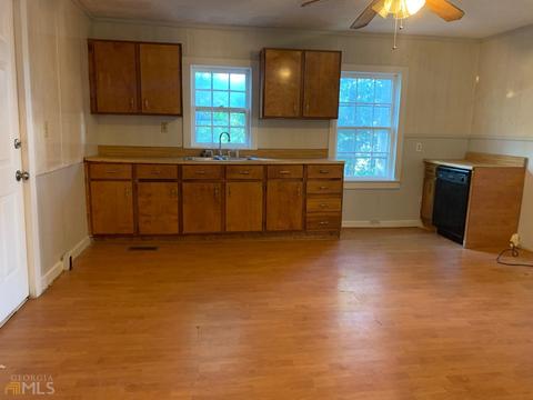38 Thornton St, Lagrange, GA 30241 photo 3
