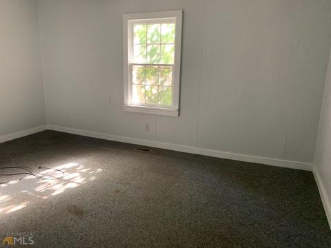 38 Thornton St, Lagrange, GA 30241 photo 5