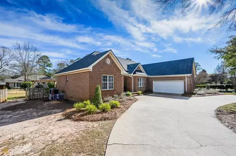 108 Windermere Cir, Perry, GA 31069 photo 1