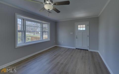 325 E Doyle St, Toccoa, GA 30577 photo 7