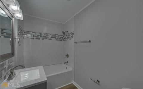 325 E Doyle St, Toccoa, GA 30577 photo 25