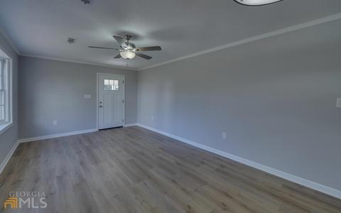 325 E Doyle St, Toccoa, GA 30577 photo 6
