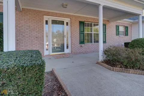 325 Forest Brook Dr, Covington, GA 30016 photo 2
