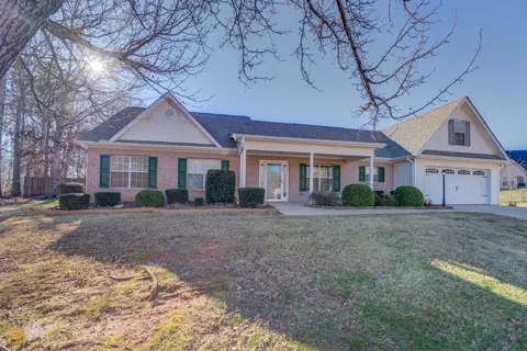 325 Forest Brook Dr, Covington, GA 30016 photo 1