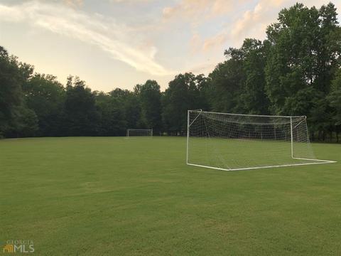 505 Forest Pointe Dr, Forsyth, GA 31029 photo 9