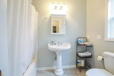 490 Laura Dr, Monroe, GA 30655 photo 4