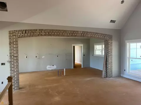 805 N Hampton Way, Monroe, GA 30656 photo 3