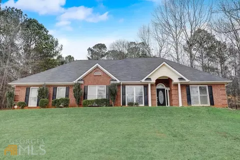 570 Morgan Ct, Hampton, GA 30228 photo 1
