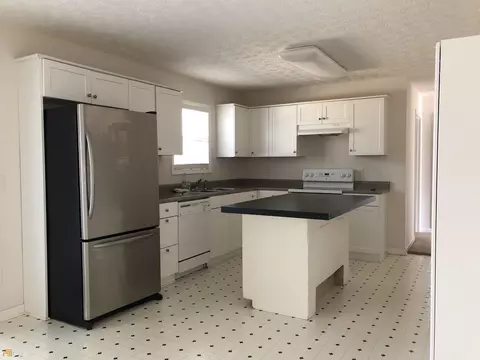 6841 Duncan Rd, Lula, GA 30554 photo 2
