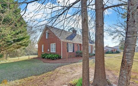 136 Bellvue Dr, Toccoa, GA 30577 photo 3
