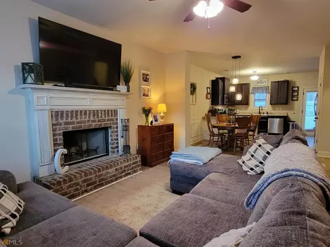 125 Kennedy Blvd, Jackson, GA 30233 photo 4