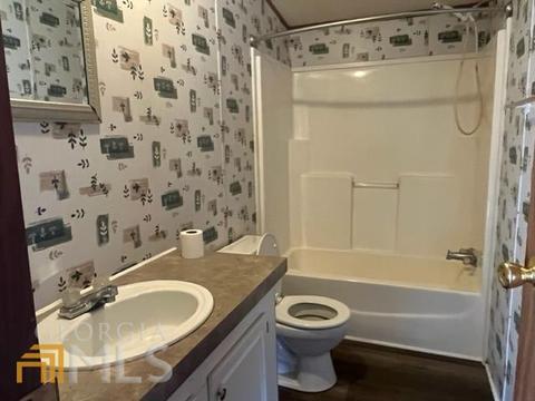 47 James Dr, Hampton, GA 30228 photo 2