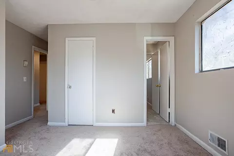6535 King William Dr, Morrow, GA 30260 photo 13