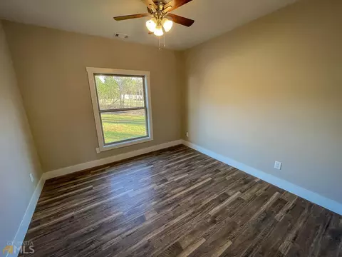 109 Phillips St, Clarkesville, GA 30523 photo 3
