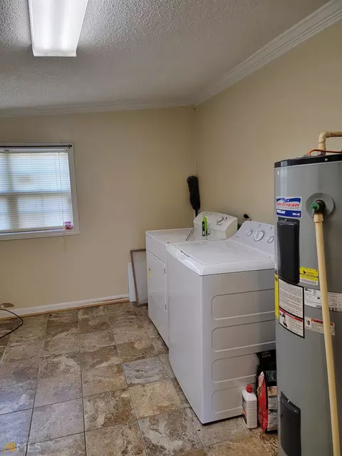 211 James St, Adrian, GA 31002 photo 10