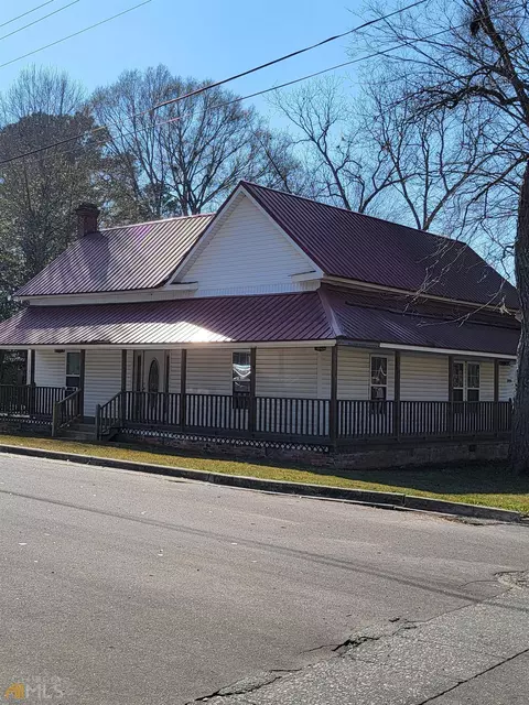 211 James St, Adrian, GA 31002 photo 3