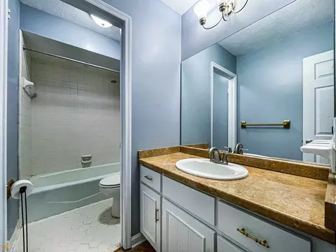 87 Clearwater Dr, Lagrange, GA 30241 photo 9