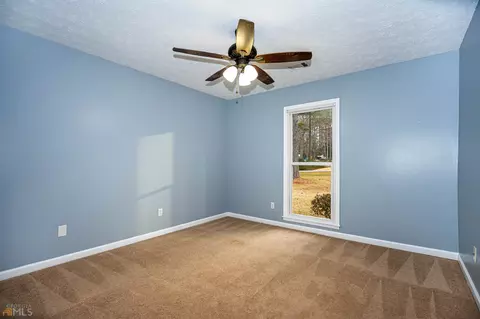 87 Clearwater Dr, Lagrange, GA 30241 photo 11