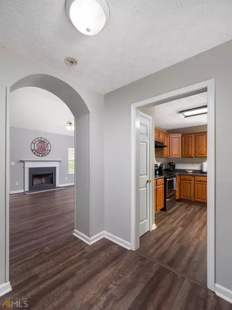 125 Post Oak Dr, Jackson, GA 30233 photo 8