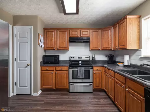 125 Post Oak Dr, Jackson, GA 30233 photo 12