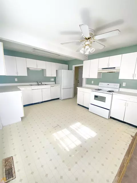 25 N Sanford Ave, Lagrange, GA 30241 photo 4
