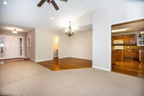 270 Mobley Rd, Lagrange, GA 30241 photo 3