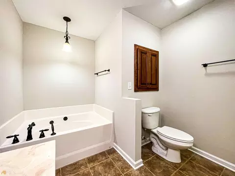270 Mobley Rd, Lagrange, GA 30241 photo 9