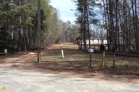 480 Colston Dr, Toccoa, GA 30577 photo 4