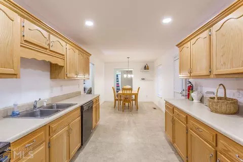 824 Van Dell Dr, Rock Spring, GA 30739 photo 10