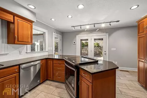 129 Arbutus Trl, Cornelia, GA 30531 photo 13
