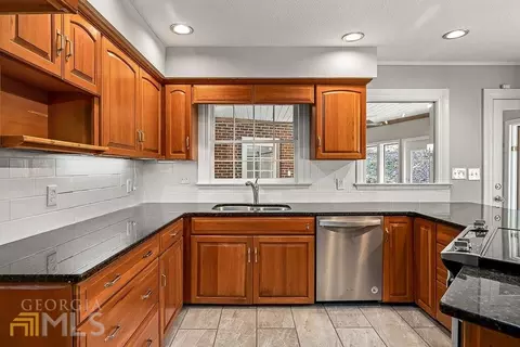 129 Arbutus Trl, Cornelia, GA 30531 photo 12