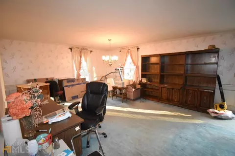 112 Hayes Cir, Rex, GA 30273 photo 9