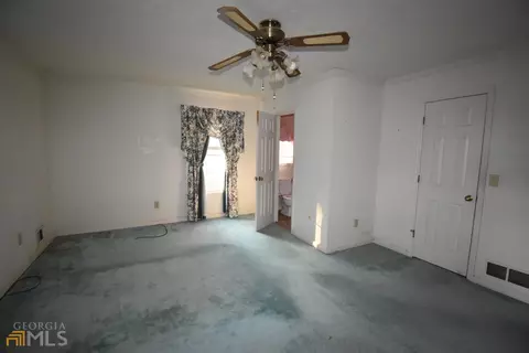 112 Hayes Cir, Rex, GA 30273 photo 10