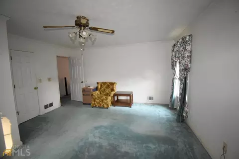 112 Hayes Cir, Rex, GA 30273 photo 11