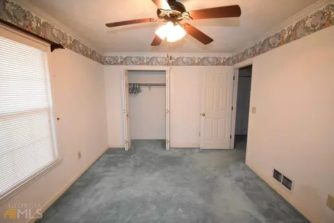112 Hayes Cir, Rex, GA 30273 photo 16