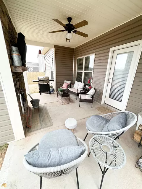 303 N Pointe Dr, Lagrange, GA 30241 photo 14